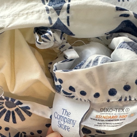 Company Store Full size duvet cover & two matching shams - Picture 4 of 7